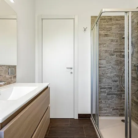 Suits By Halldis Holiday home