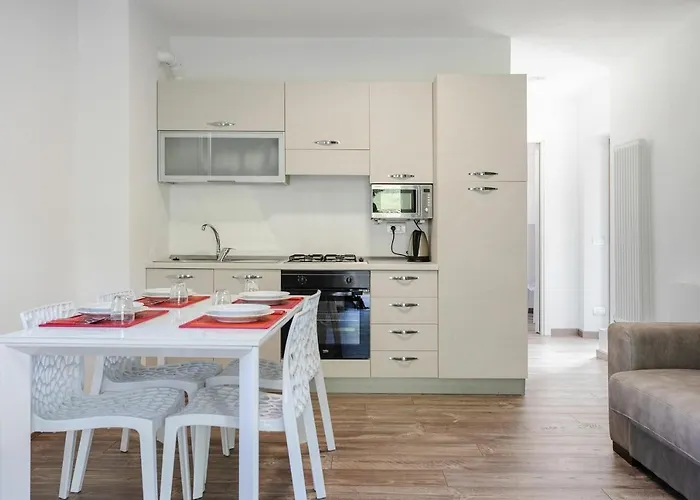 Suits By Halldis * Cremia