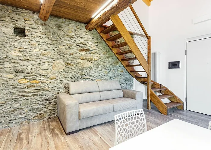 Suits By Halldis * Cremia